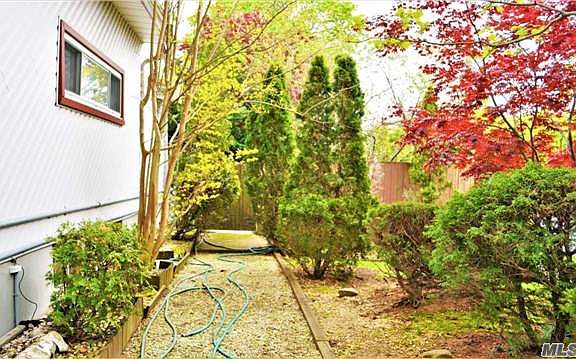 4th image of 151 Lafayette Pl