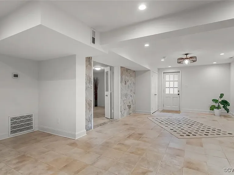 3305 Monument Ave #BASEMENT — Photo 2