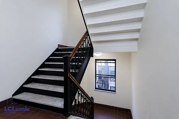 Rented by LC Lemle Real Estate Group | media 5