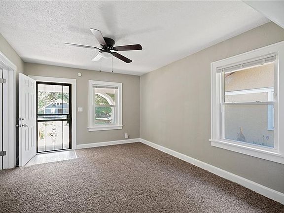 4th image of 5640 Garfield Ave