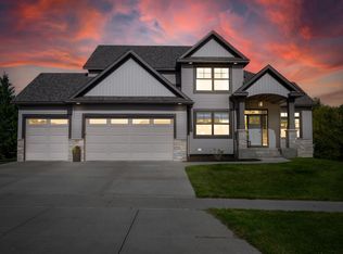 2086 Shannon Oaks Blvd NE, Rochester, MN 55906