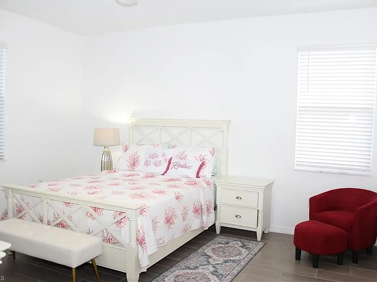 2261 Avocado Ln — Photo 12
