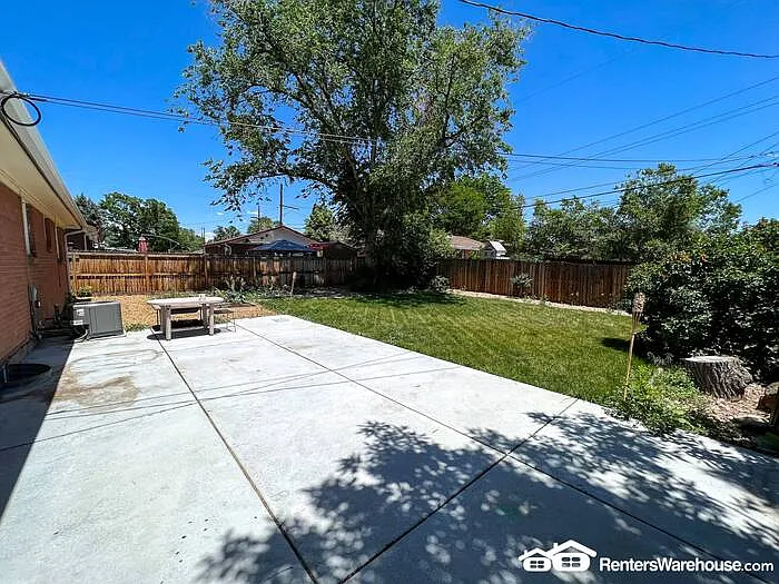 7650 Julian St — Photo 13