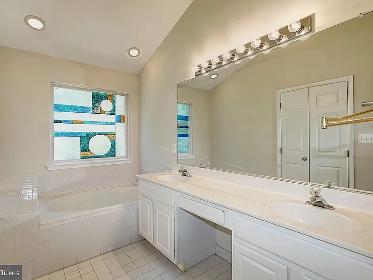 6563 McKenna Way — Photo 17