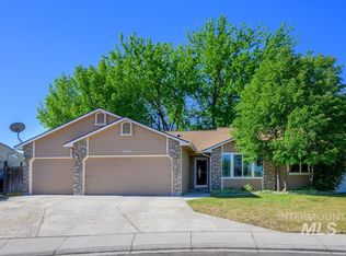 2100 N Zircon Pl, Meridian, ID 83646