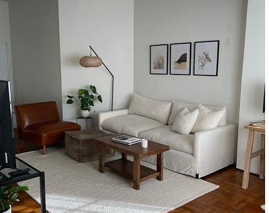 2nd image of 932 Vallejo St #1B
