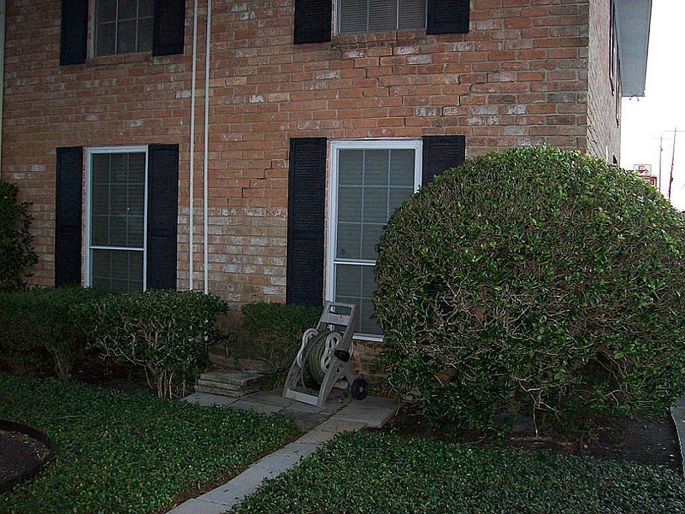 1st image of 14333 Memorial Dr APT 32