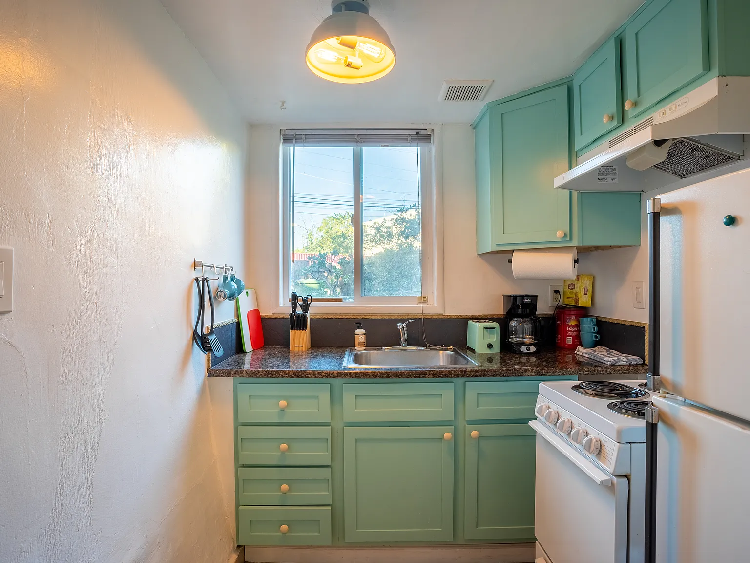 1 bed, 550 sqft, $2,900 — Photo 3