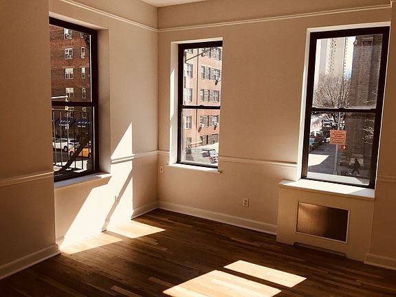 2nd image of 200 W 92nd St APT 2B
