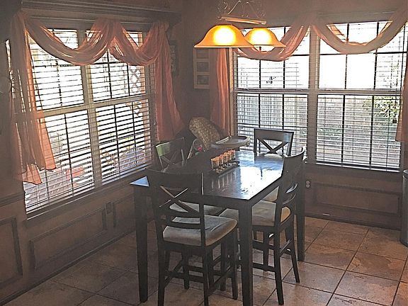 4th image of 2911 84th St