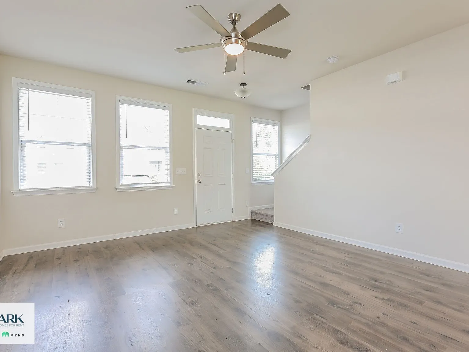 3 bed, 2.0 bath, 1415 sqft, $1,474 — Photo 4