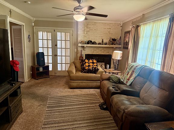 2nd image of 508 E Parkview Dr