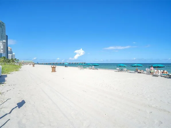 16445 Collins Ave, Sunny Isles Beach, FL