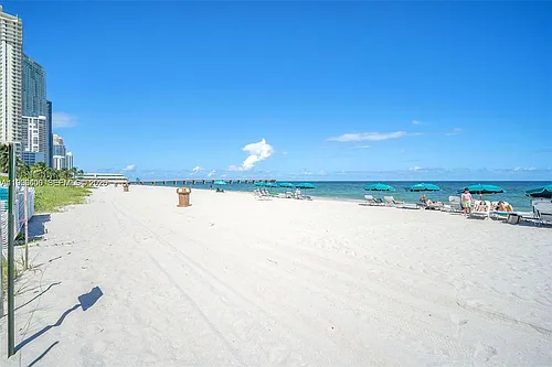 16445 Collins Ave #2328 Photo 1