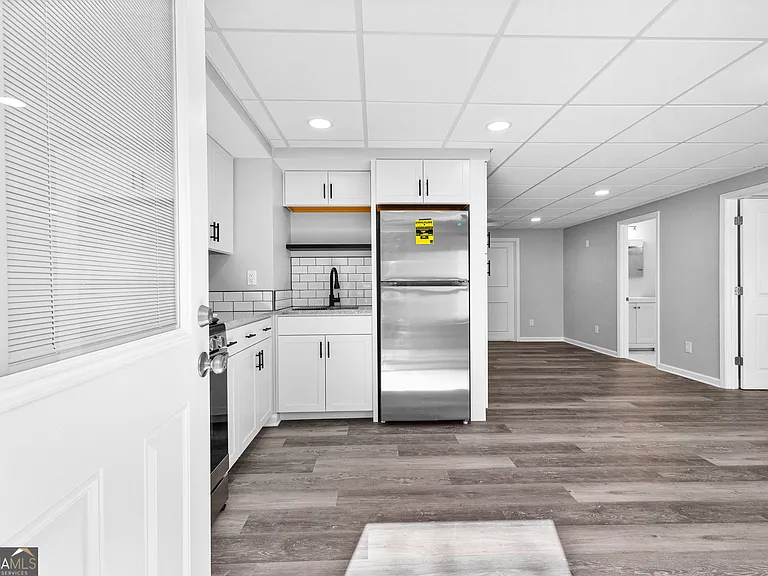 145 Noble Forest Dr — Photo 1