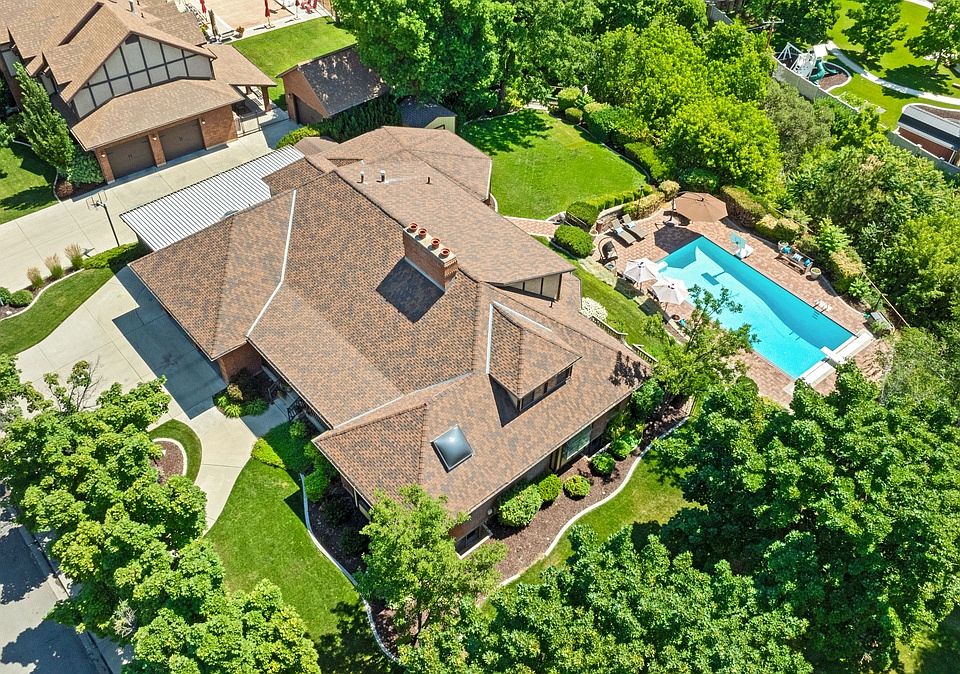 1st image of 581 S Palisades Dr