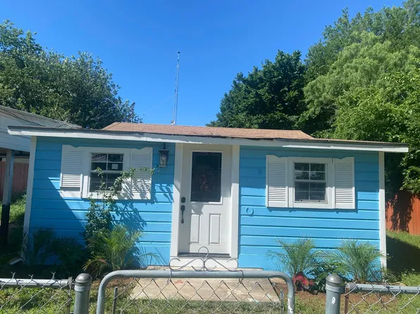 111 Ebner St, Graford, TX 76449