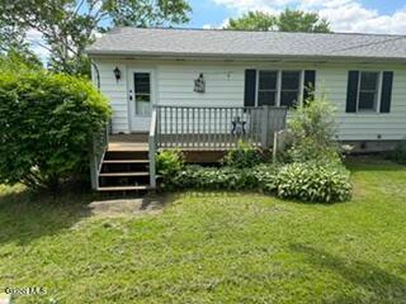3rd image of 57 Lovecky Road