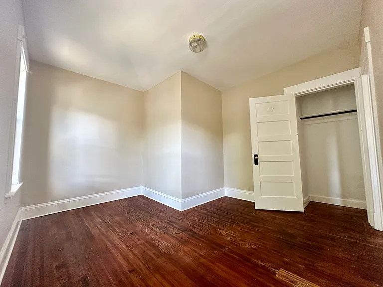 74-76 Curtiss St #2 — Photo 12