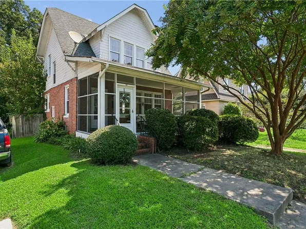 44 Cherry Ave, Hampton, VA 23661