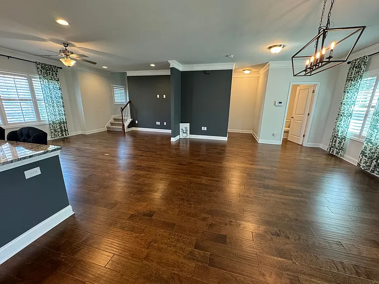 323 View Dr — Photo 4