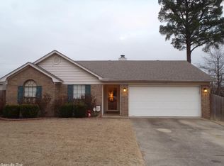 3008 Forest Dr, Bryant, AR 72022