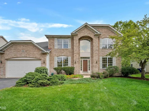 708 Century Farm Ln, Naperville, IL 60563
