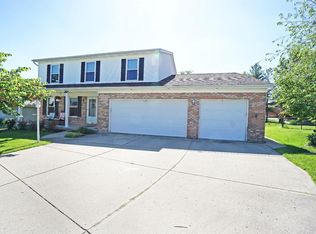2961 Gregorys Pl, Cincinnati, OH 45251