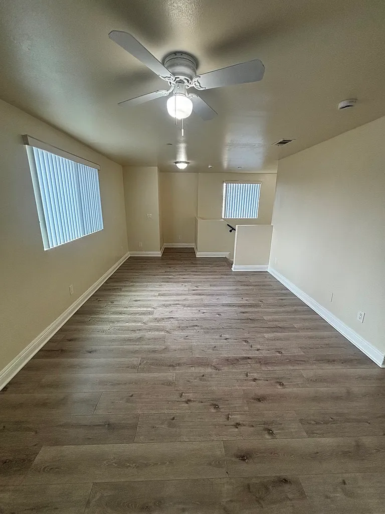 5 bed, 1488 sqft, $3,800 — Photo 4
