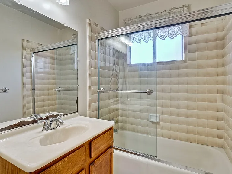 1109 White Cliff Dr — Photo 39
