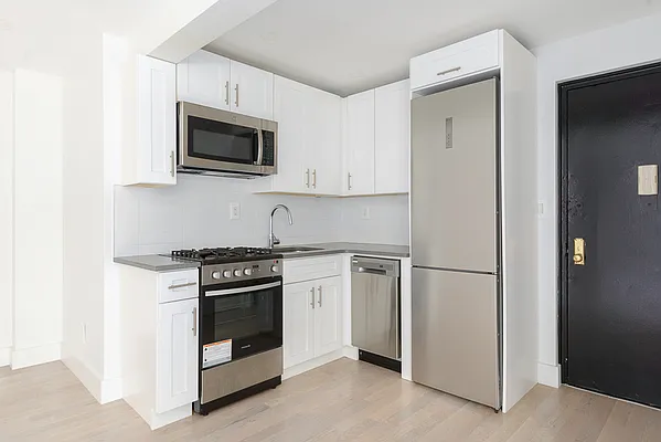 Rented by Brooklyn High Rise LLC | media 16