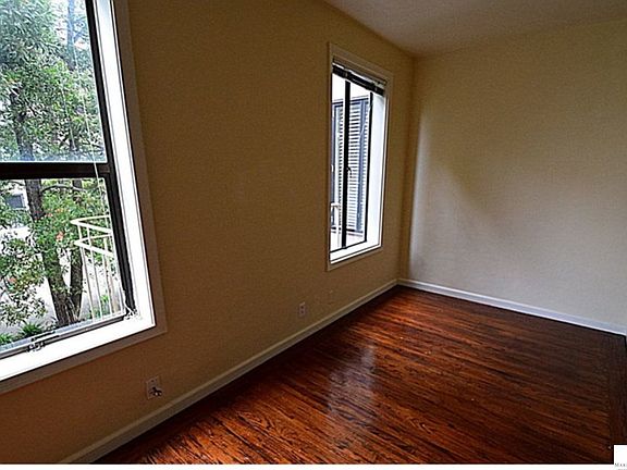 4th image of 90 Heather Ave #106