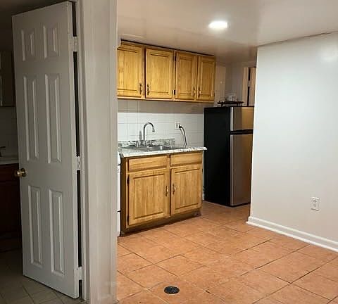 2nd image of 1 Waring Pl