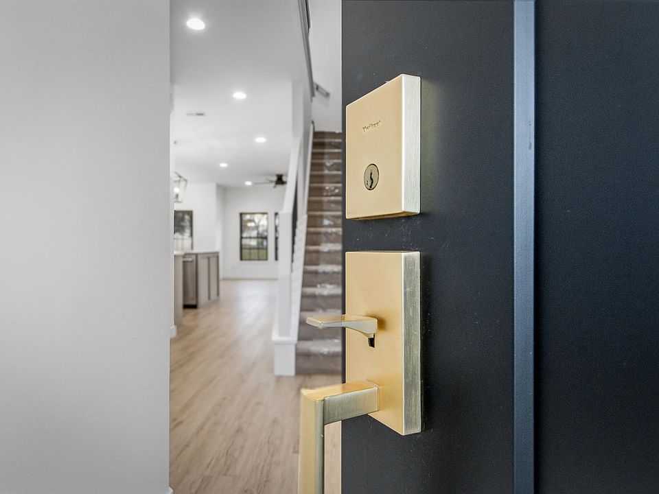 1st image of 306 Willow #306