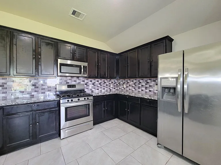 29614 Breakwater Dr — Photo 25