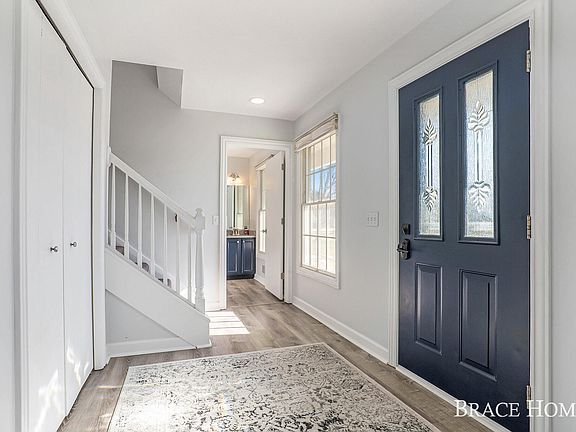 5th image of 6321 Santigo Ct SE