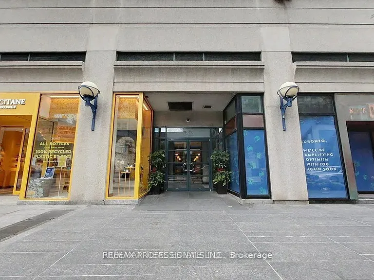 102 Bloor St W #305 — Photo 18