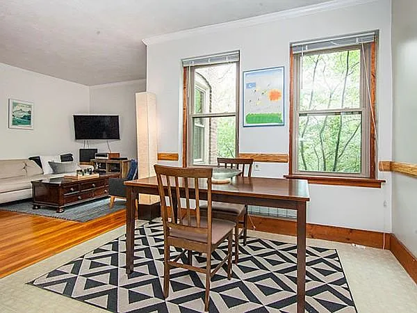 Building Photo - 34 S Russell St #4F