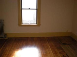 60 Mount Vernon St APT 2, Lowell, MA 01854