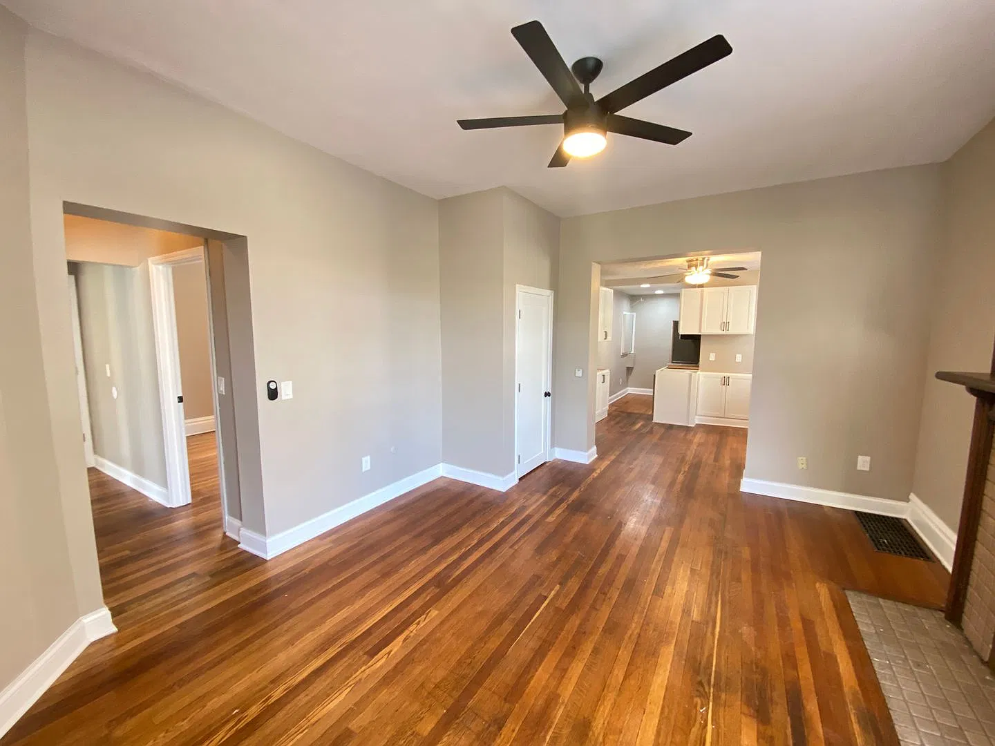 E 17th Ave 41 SCR — Photo 3