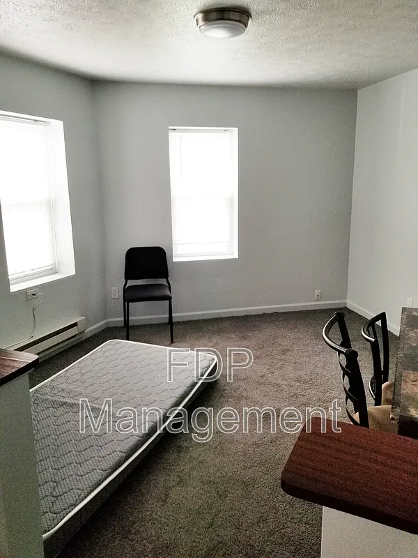1 bed, 1.0 bath, 540 sqft, $970 — Photo 2
