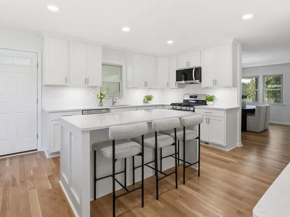 14909 Waterway Dr, Rockville, MD 20853