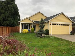 1705 Landau Dr, Woodburn, OR