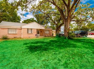 1003 Pioneer Dr, Irving, TX 75061