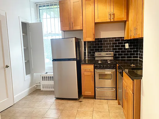 Rented by Waverly Realty Associates | media 33