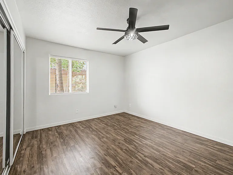 2121 W Royal Palm Rd #1097 — Photo 18