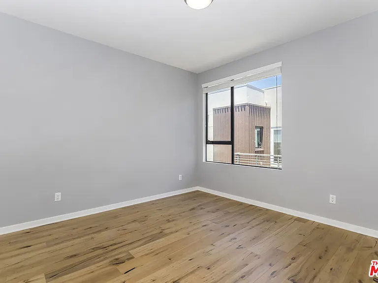 1427 Waterloo St — Photo 20