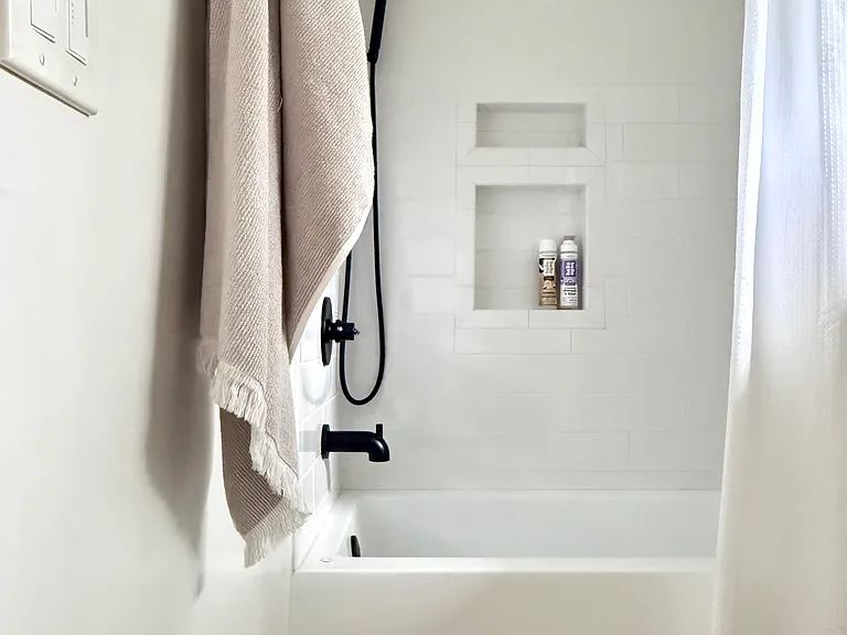 242 N Almenar Dr — Photo 15