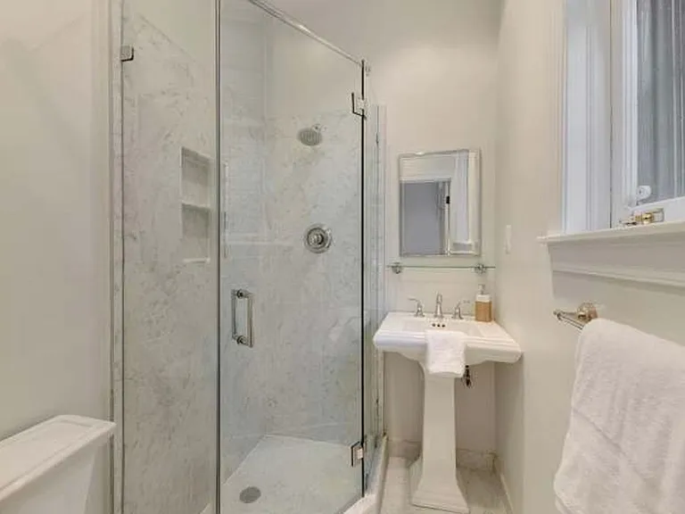 2115 S St NW #2B — Photo 8