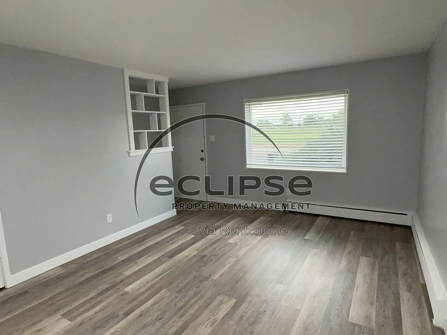 2 bed, 1.0 bath, 877 sqft, $1,430 — Photo 4